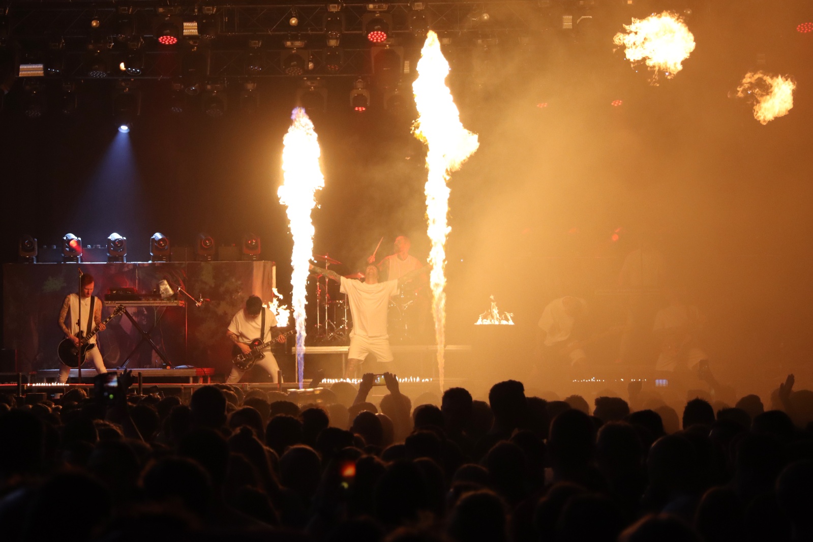 The Dirty Daddies     (16)